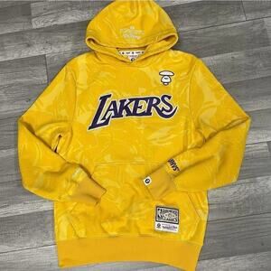 AAPE by Bathing Ape x Los Angeles Lakers Hardwood Classics Hoodie Size Large NWT